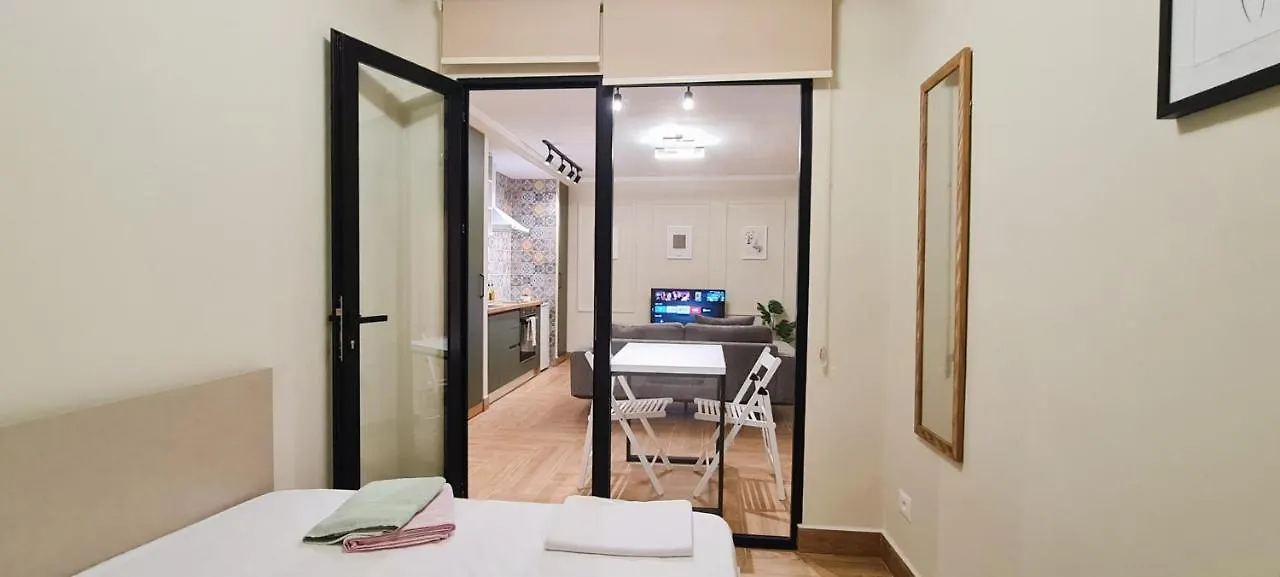 2V1 - Center Apartment 4 Tirana